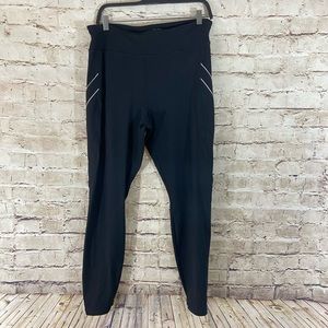 Forever21 black Capri active leggings size 0X/1X